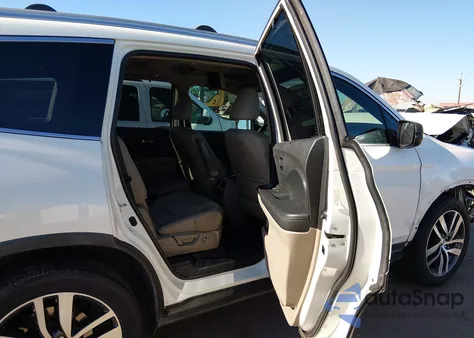 2016 Honda Pilot Elite z USA, uszkodzony, nr VIN 5FNYF6H01GB044898